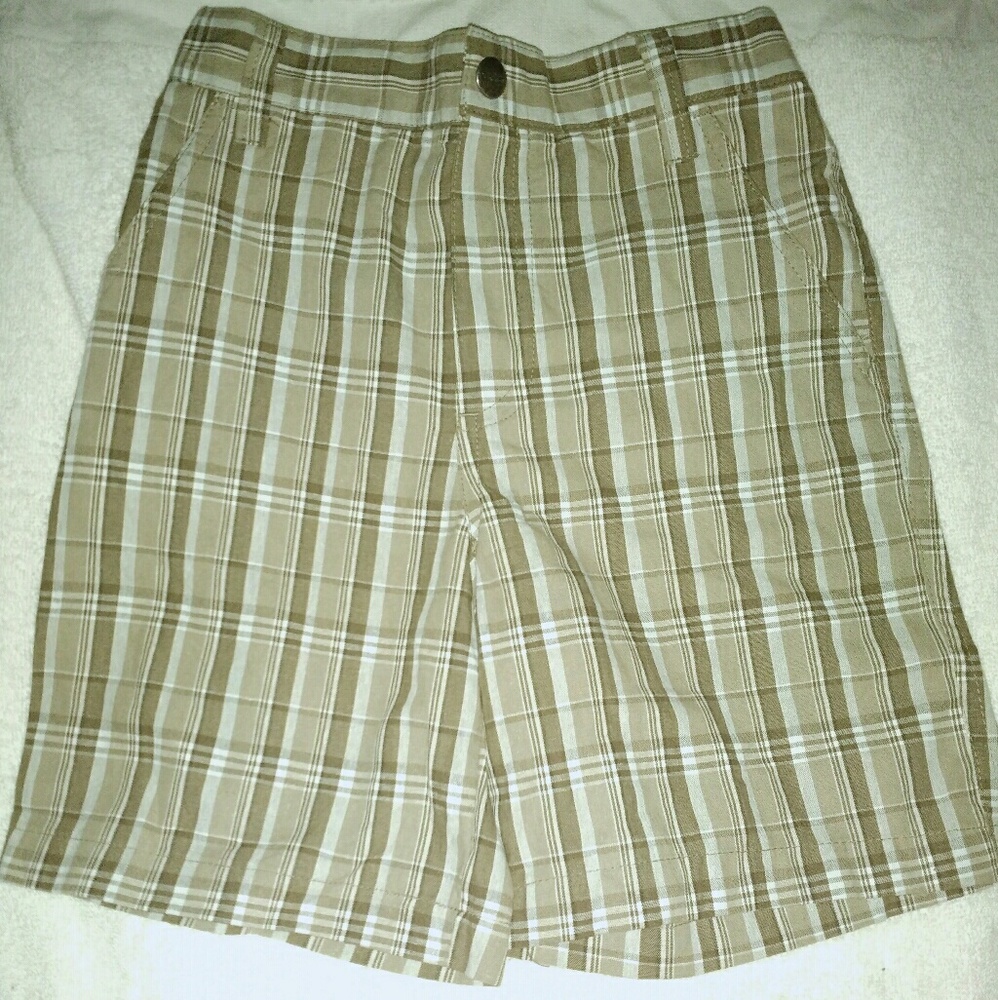 Kenneth Cole Reaction boy's shorts (gently used).